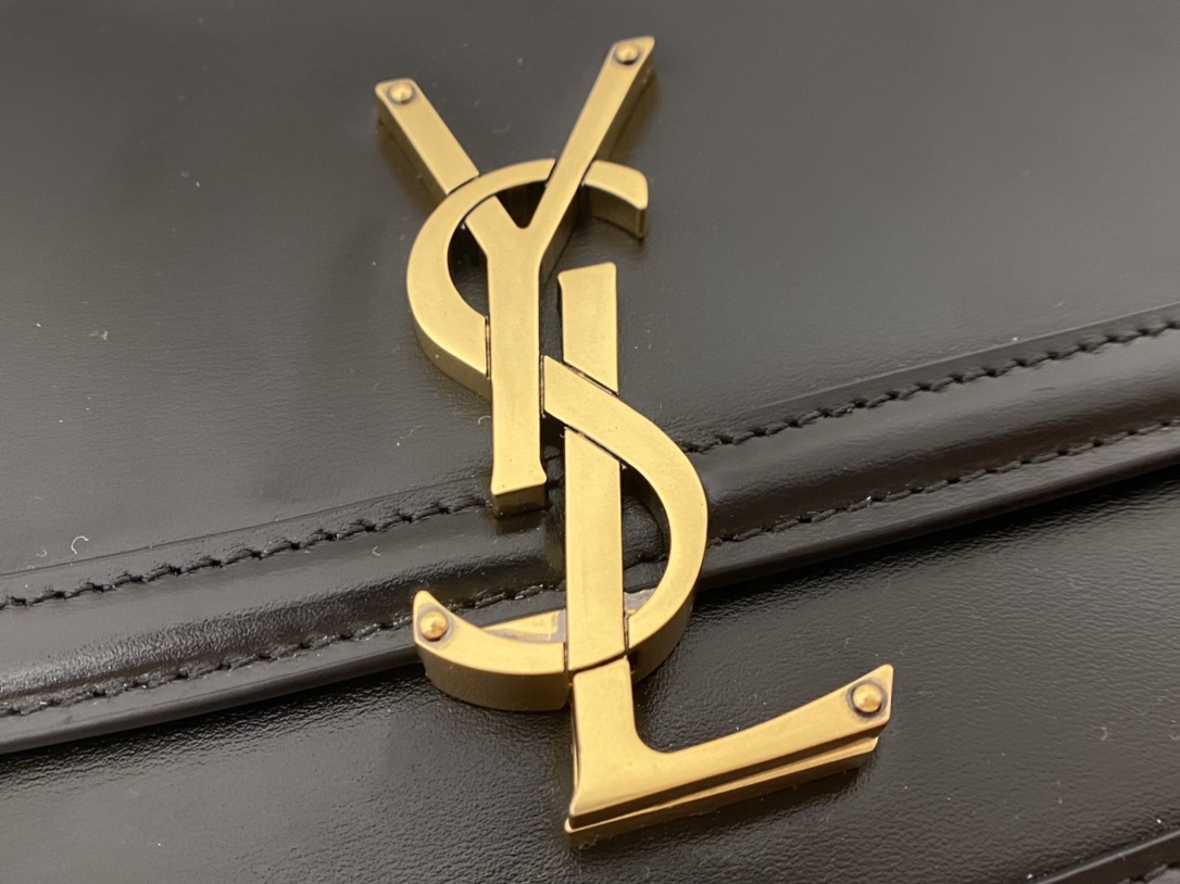 SAINT LAURENT 𝑺𝑶𝑳𝑭𝑬𝑹𝑰𝑵𝑶 𝑩𝑶𝑿 🎐.#634305