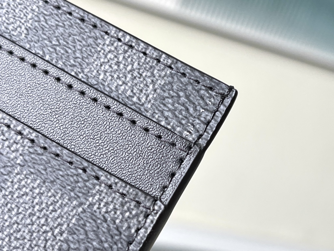 𝐋𝐎𝐔𝐈𝐒 𝐕𝐔𝐈𝐓𝐓𝐎𝐍  N62170