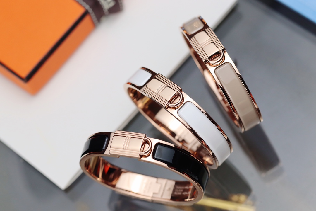 Hermes bracelet