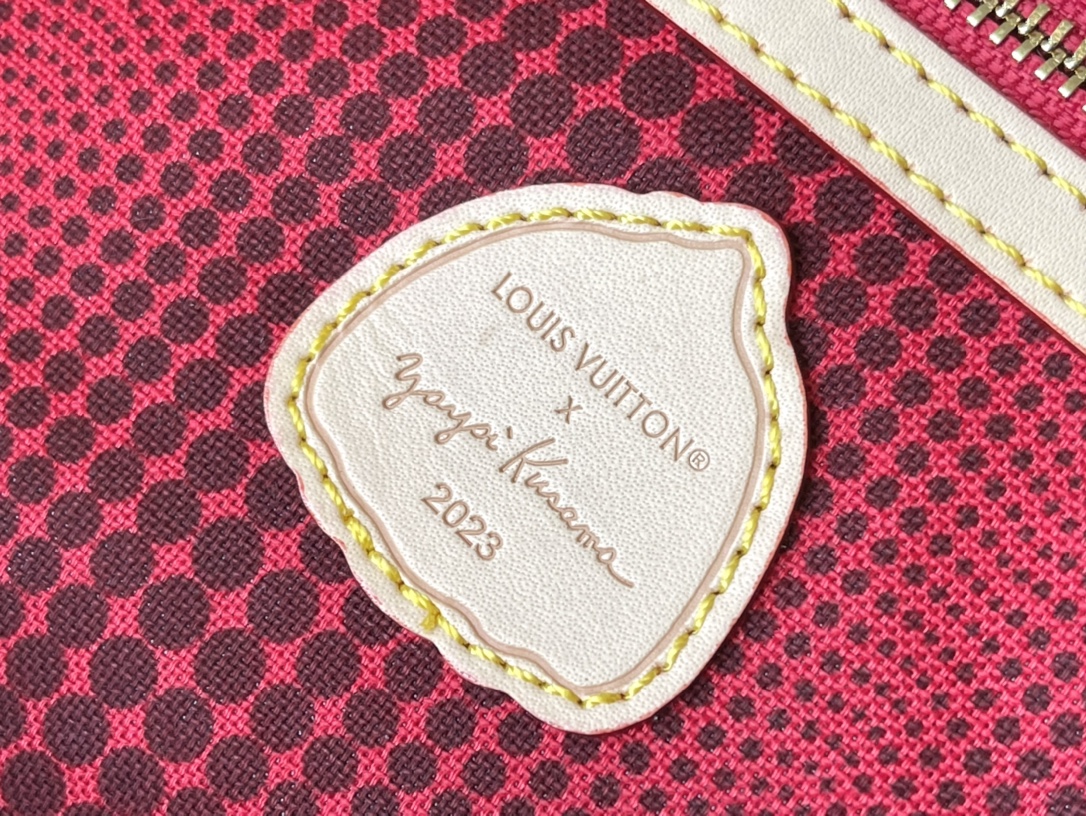 𝐋𝐎𝐔𝐈𝐒 𝐕𝐔𝐈𝐓𝐓𝐎𝐍      M46377