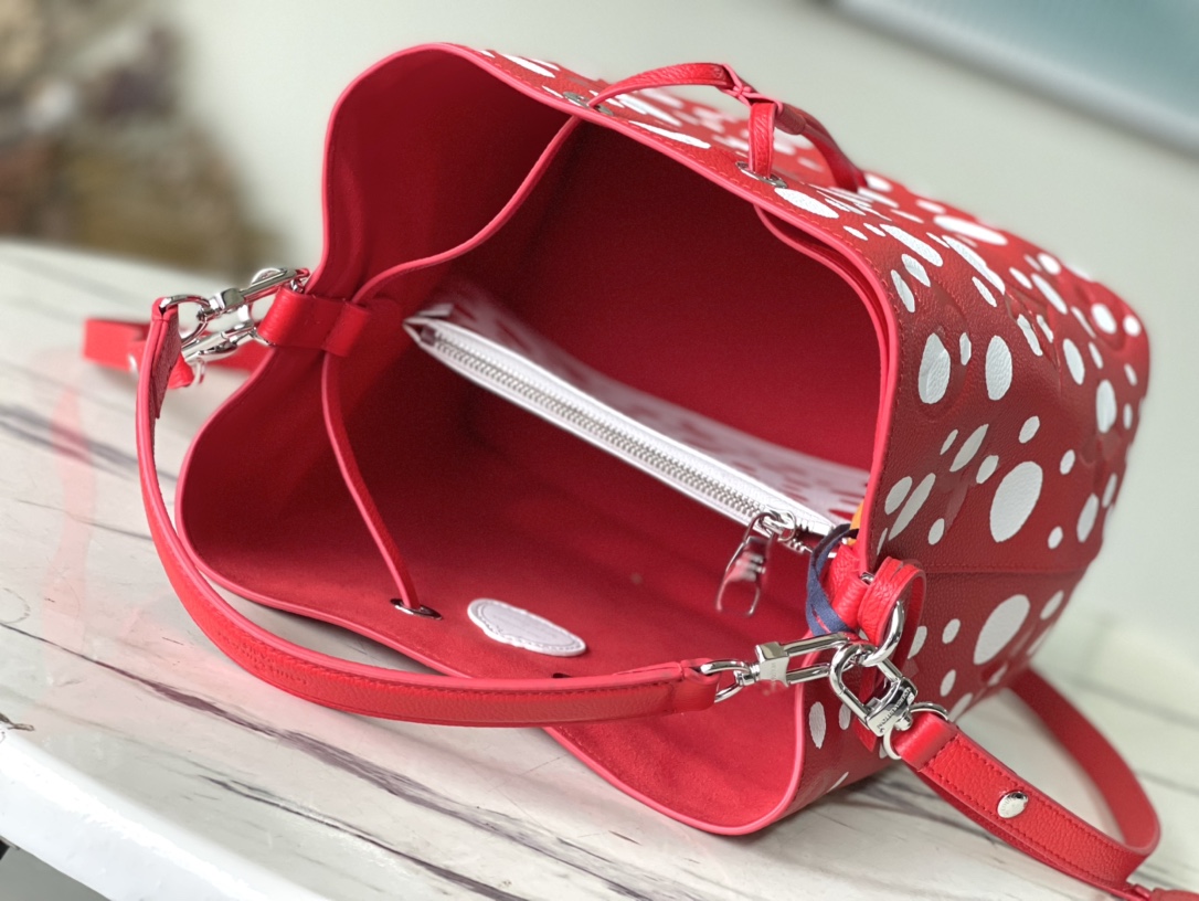 𝐋𝐎𝐔𝐈𝐒 𝐕𝐔𝐈𝐓𝐓𝐎𝐍     M46413