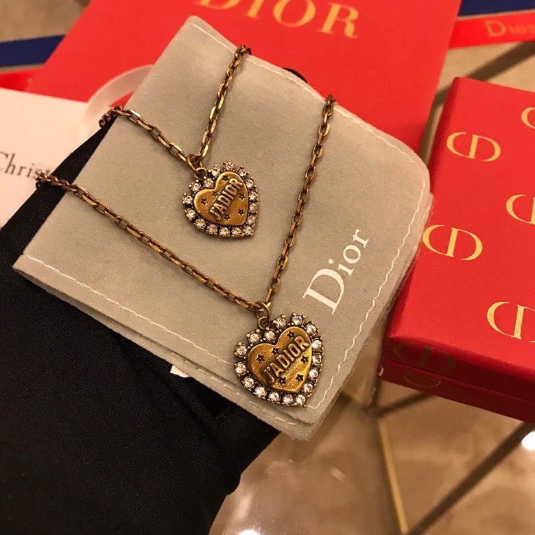 Dior necklace