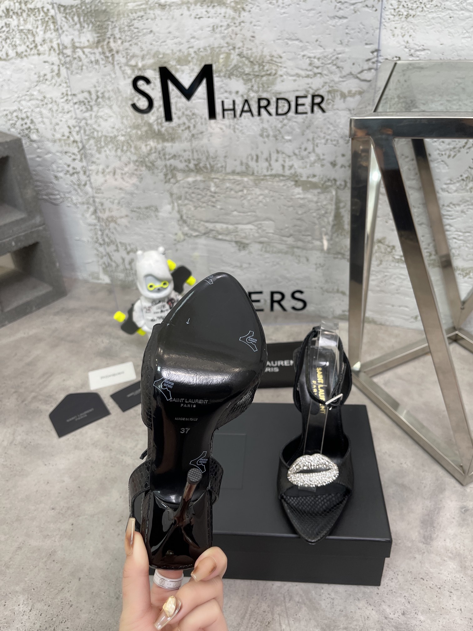 𝙎𝙖𝙞𝙣𝙩 𝙇𝙖𝙪𝙧𝙚𝙣𝙩 | 𝟐𝟎𝟐𝟐/𝐒𝐒 𝐧𝐞𝐰 YSL｜Early spring hot ysl high heel sandals Italian leather sole