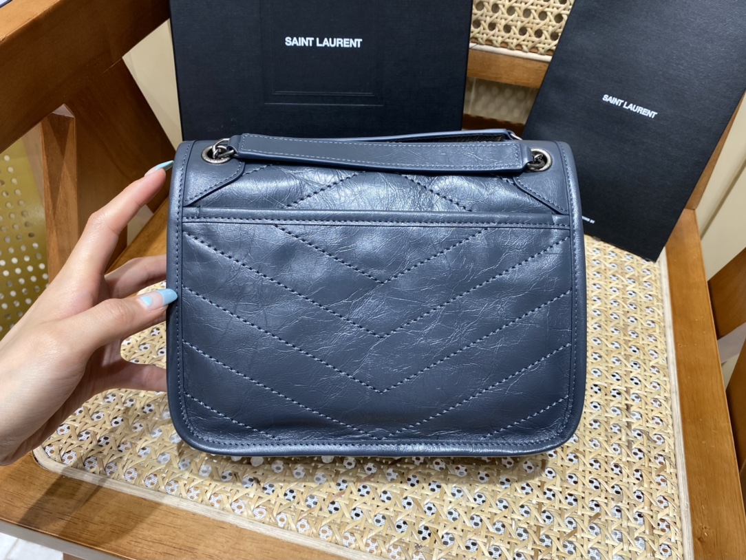 SAINT LAURENT 【❗️Fried street niki new version❗️】(22cm) #633151.jd