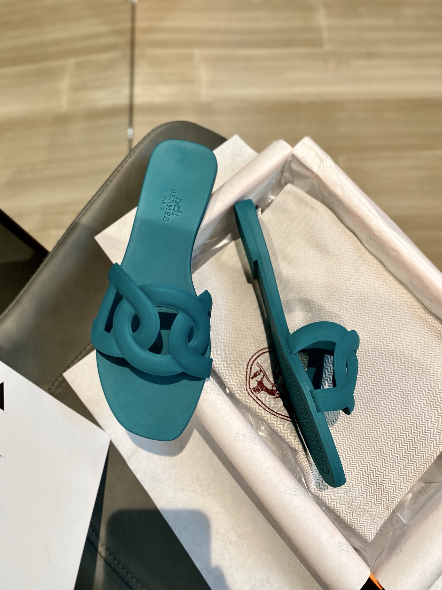 Hermes Pig Nose Classic Slippers