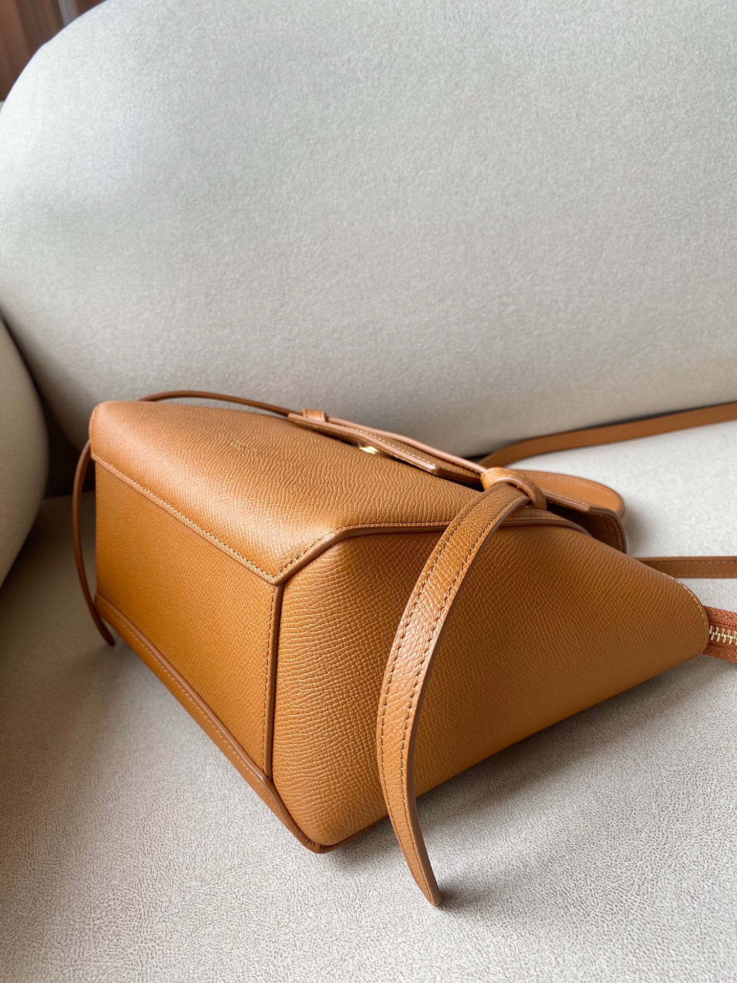 𝐂𝐞𝐥𝐢𝐧𝐞 Belt Bag Catfish Bag Small Grained Calfskin