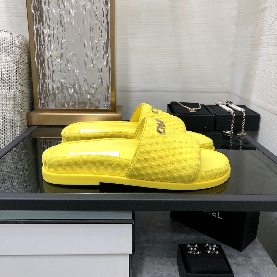 CHANEL 2022 early spring latest honey slippers fashion versatile series imported sheepskin cushioned feet