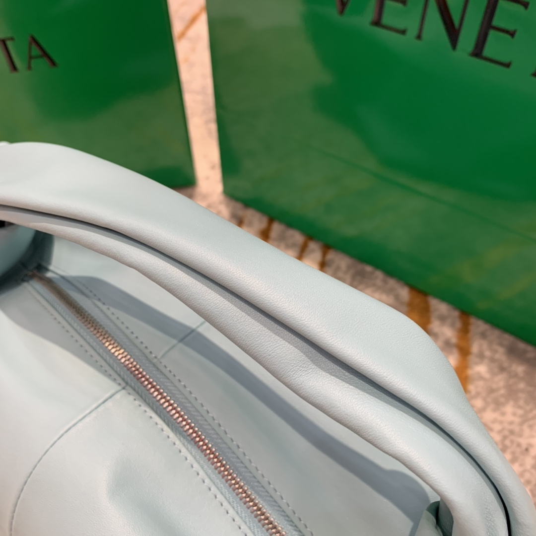 Bottega Veneta  𝗠𝗜𝗡𝗜 𝗕𝗔𝗚 #629635