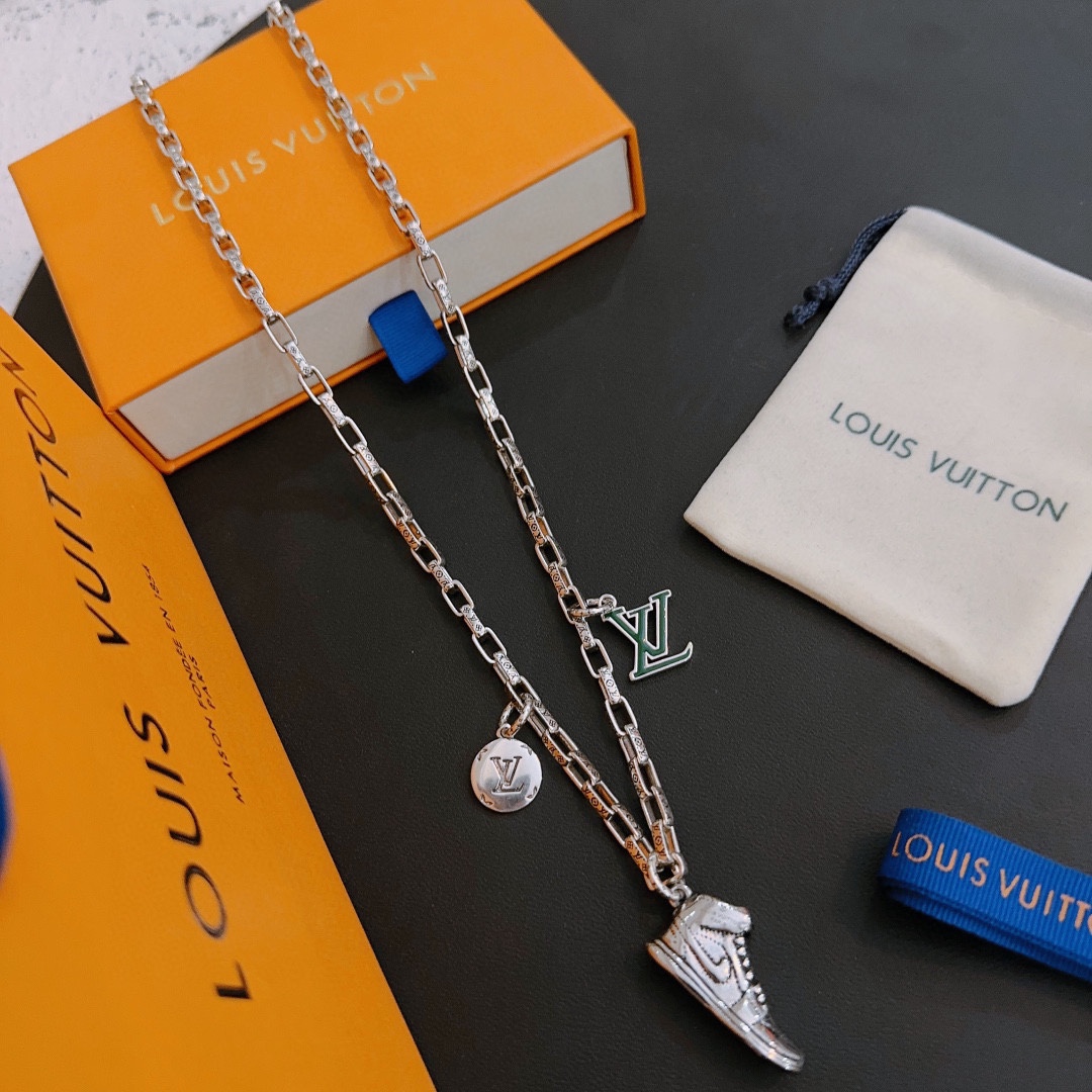 Louis Vuitton vintage silver necklace, couple's version, chain length 60 cm, changeable