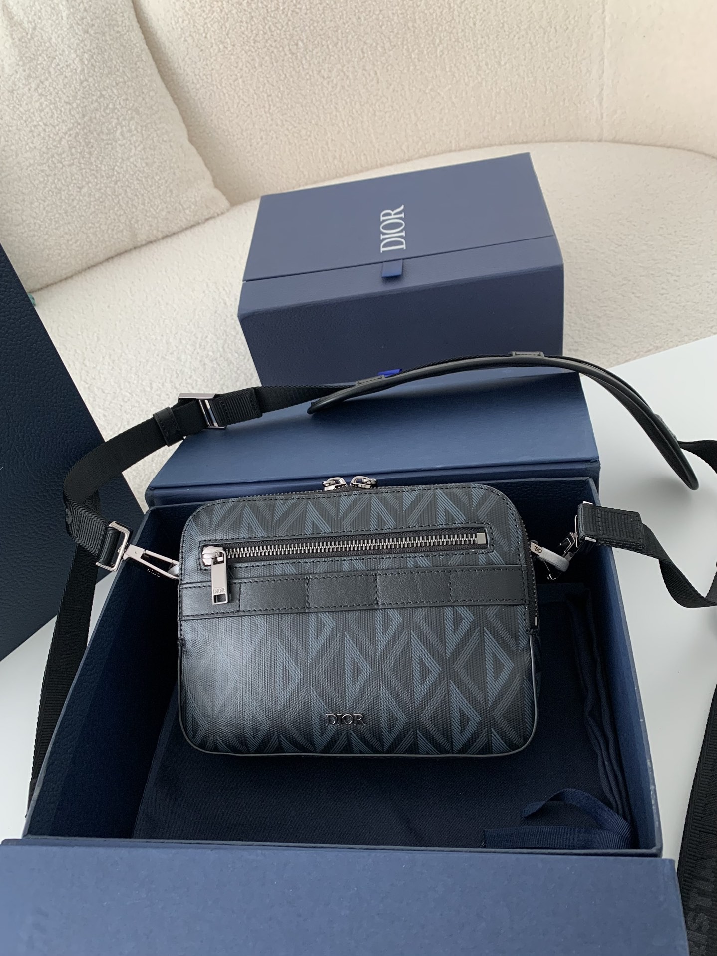 DIOR Men's SAFARI Messenger Bag, Top Quality Size: 22 * 15 * 6cm