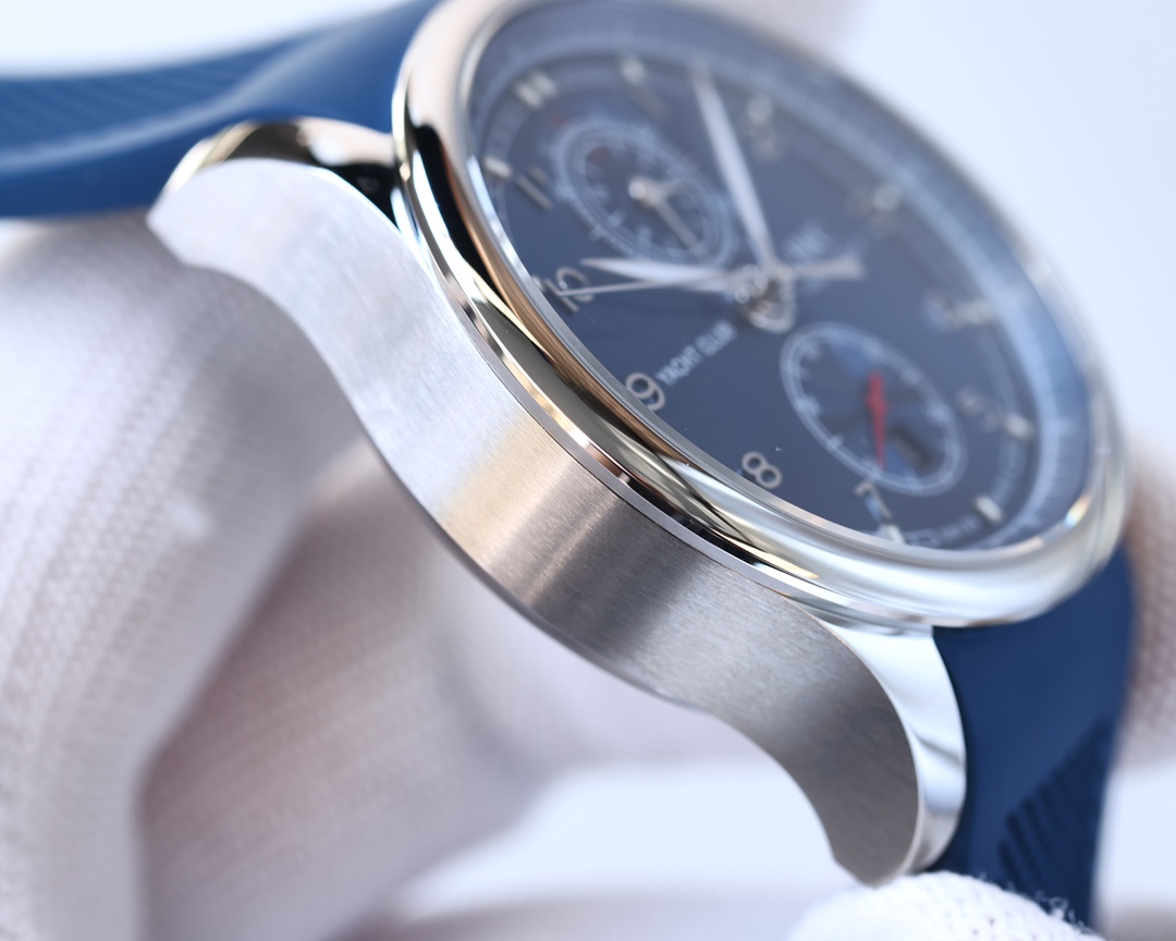 IWC- V9 Ultimate Edition Portuguese IW390704 Diameter Cal. 89361 Chronograph Movement