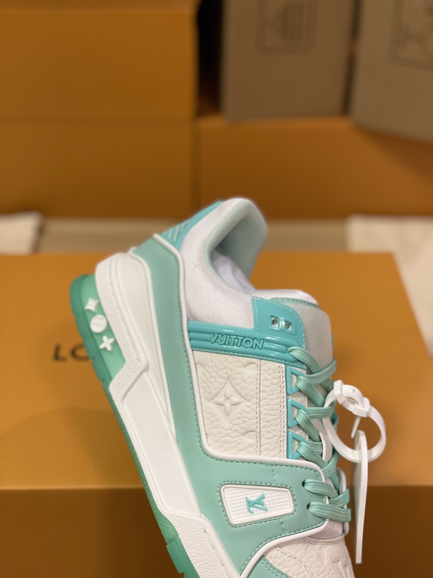 Louis Vuitton Trainer couple style 1A8KB8