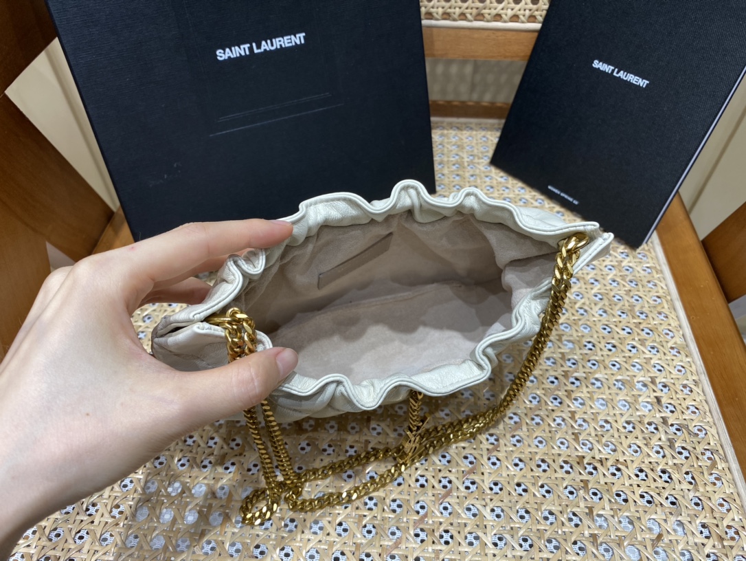 SAINT LAURENT ▪️ 𝗠𝗶𝗻𝗶 𝗹𝗲𝗮𝘁𝗵𝗲𝗿 𝘀𝗵𝗼𝘂𝗹𝗱𝗲𝗿 𝗯𝗮𝗴▪️681632original leather