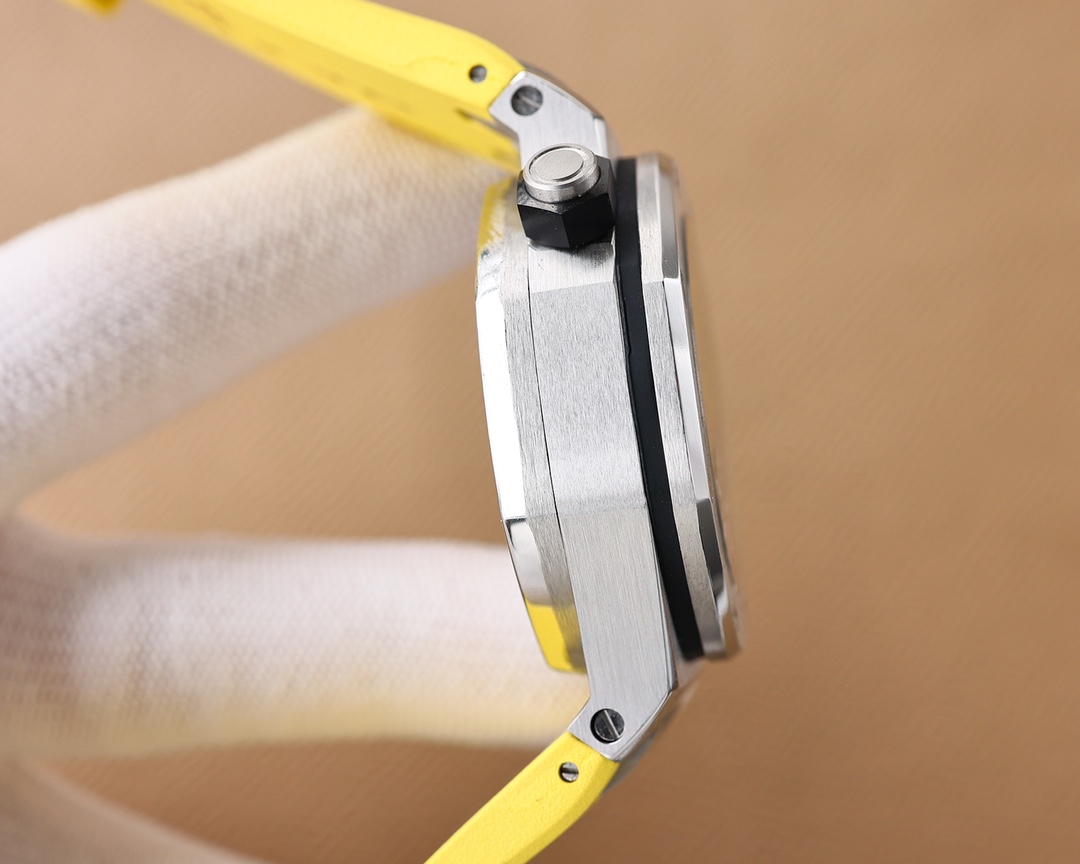 Audemars Piguet 26703 Chronograph Automatic Men's Watch