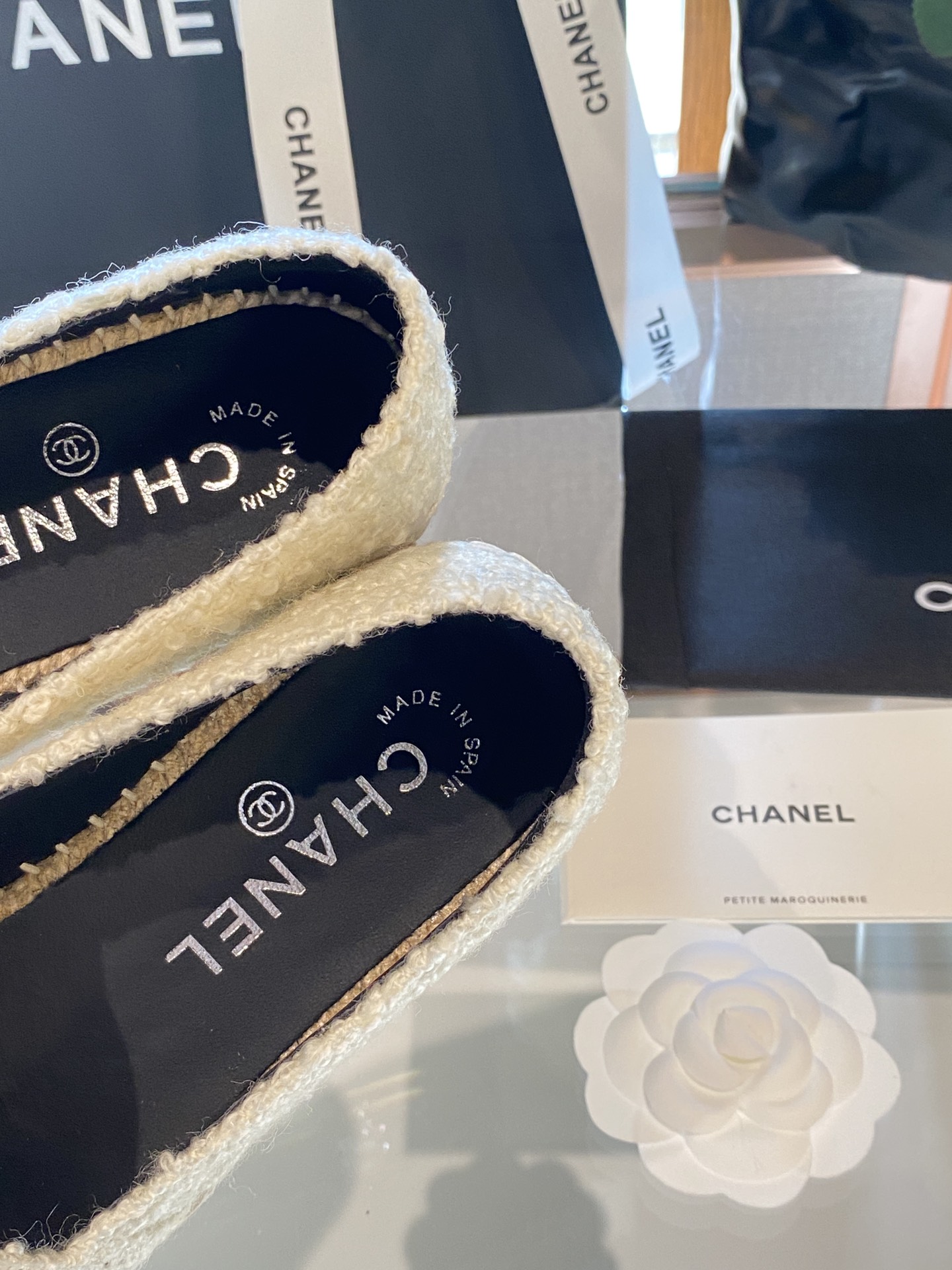 CHANEL fisherman shoes Chanel classic version of the original injection of rubber translucent rubber original color hemp sole