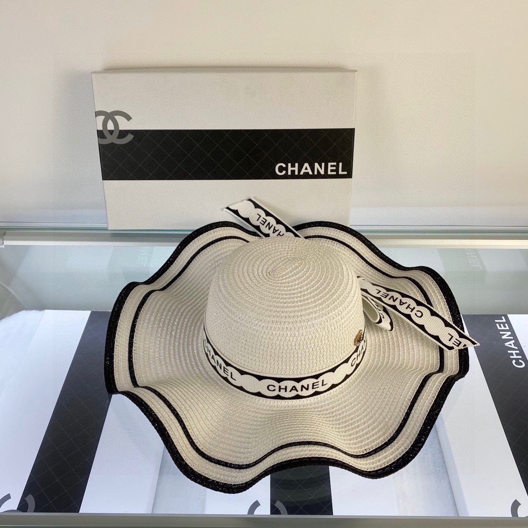[Chanel Chanel] 2023 new straw wavy sunshade straw hat with ruffles 🤩 beach style, simple and elegant