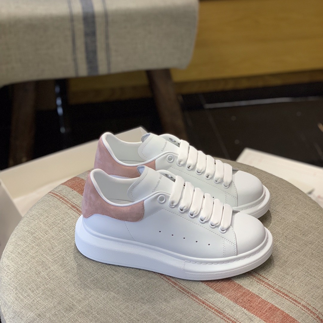 Alexander McQueen MQ pink velvet tail Sneakers