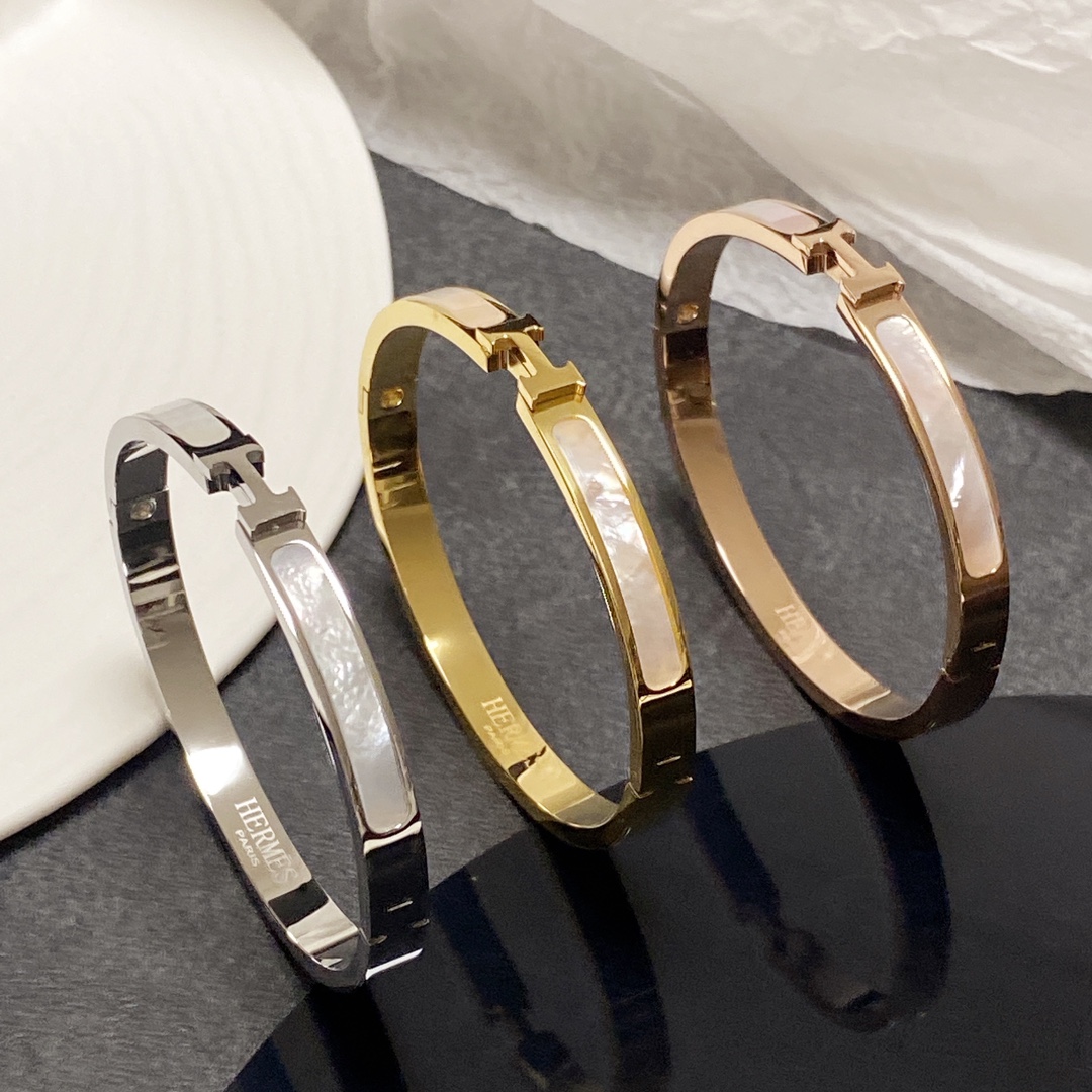 Hermes bracelet
