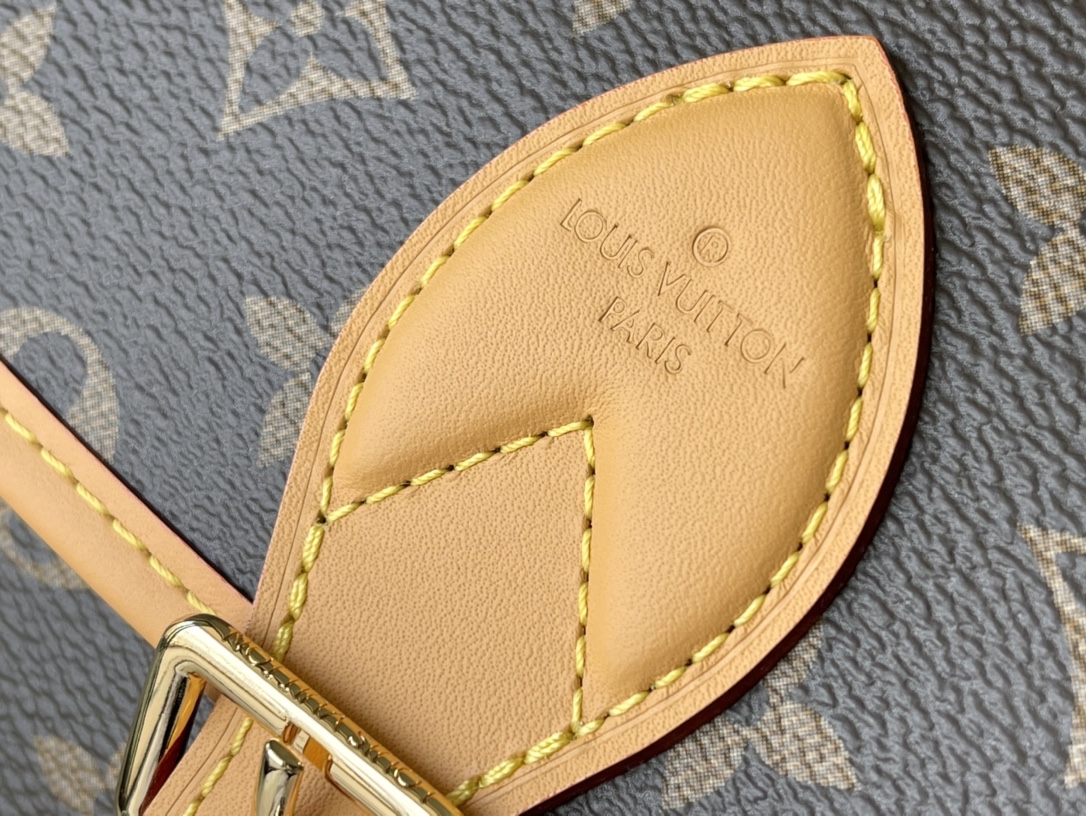 𝐋𝐎𝐔𝐈𝐒 𝐕𝐔𝐈𝐓𝐓𝐎𝐍   M45985