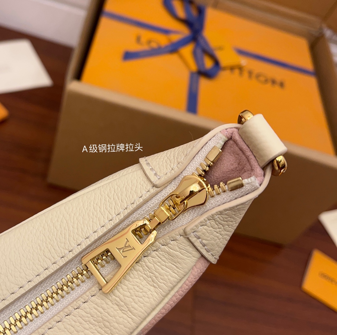 Louis Vuitton M46113