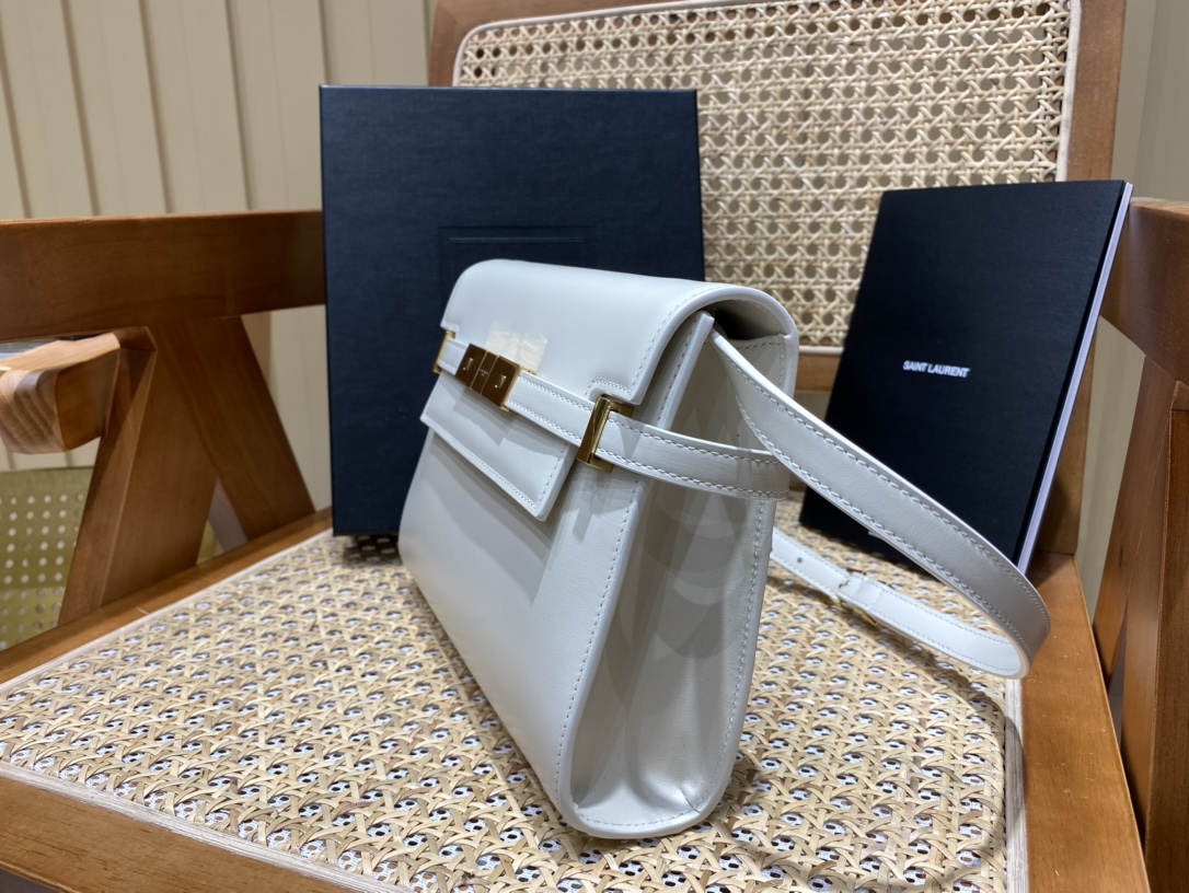 SAINT LAURENT【𝙈𝙖𝙣𝙝𝙖𝙩𝙩𝙖𝙣 𝟮𝟰𝙘𝙢】675626.Jd