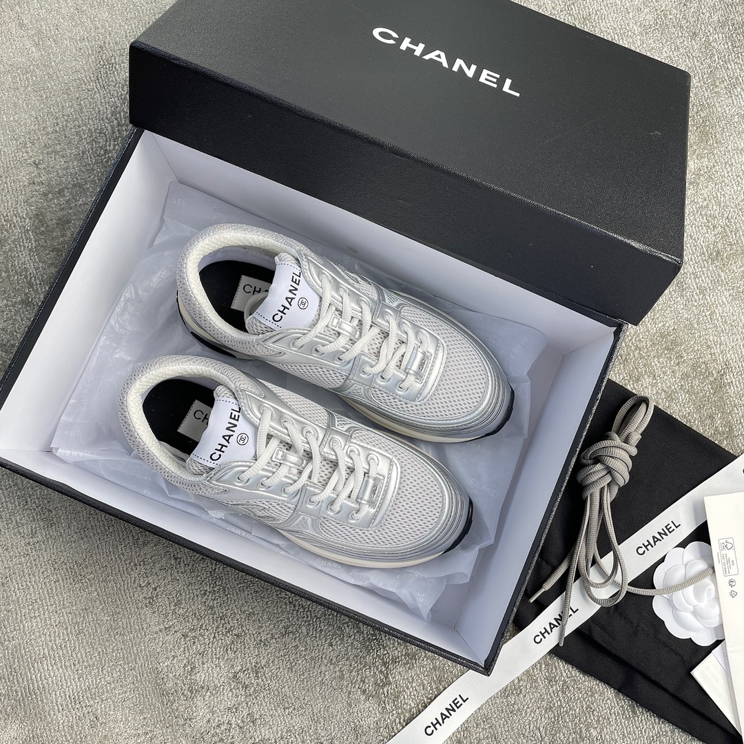CHANEL A very good-looking sneaker TPU outsole Custom fabric metallic texture