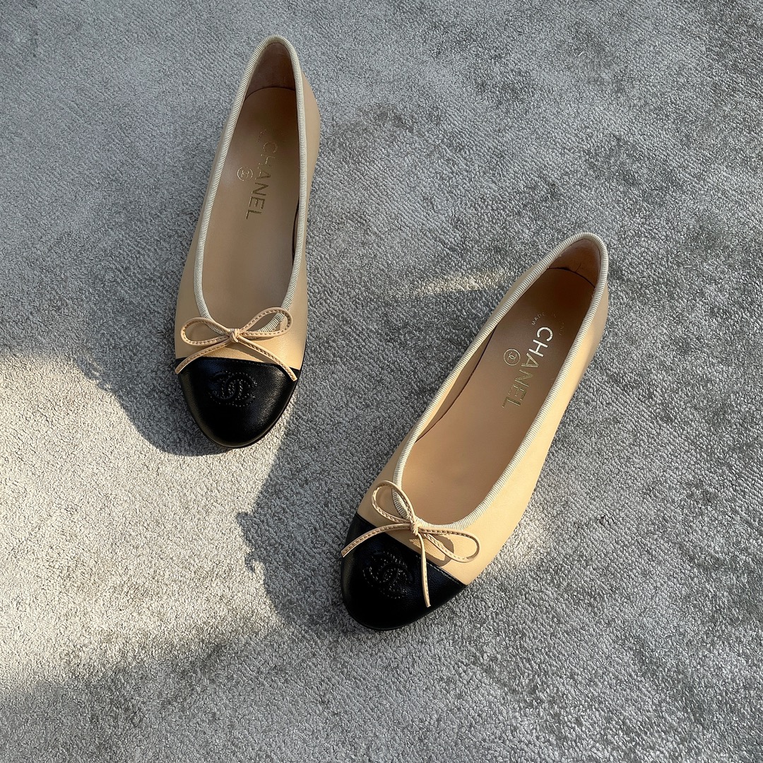 CHANEL classic ballet shoes the version is very positive classic models do not have to worry about the version