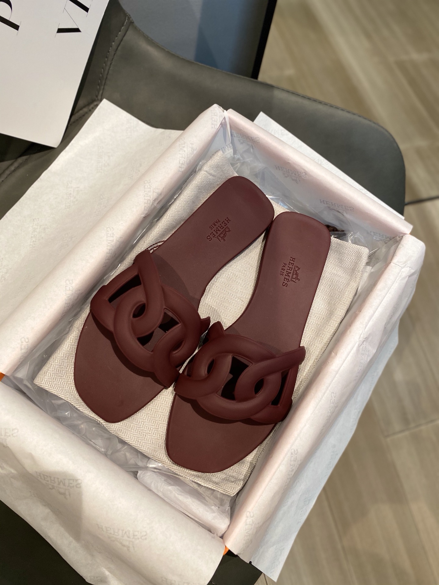 Hermes Pig Nose Classic Slippers