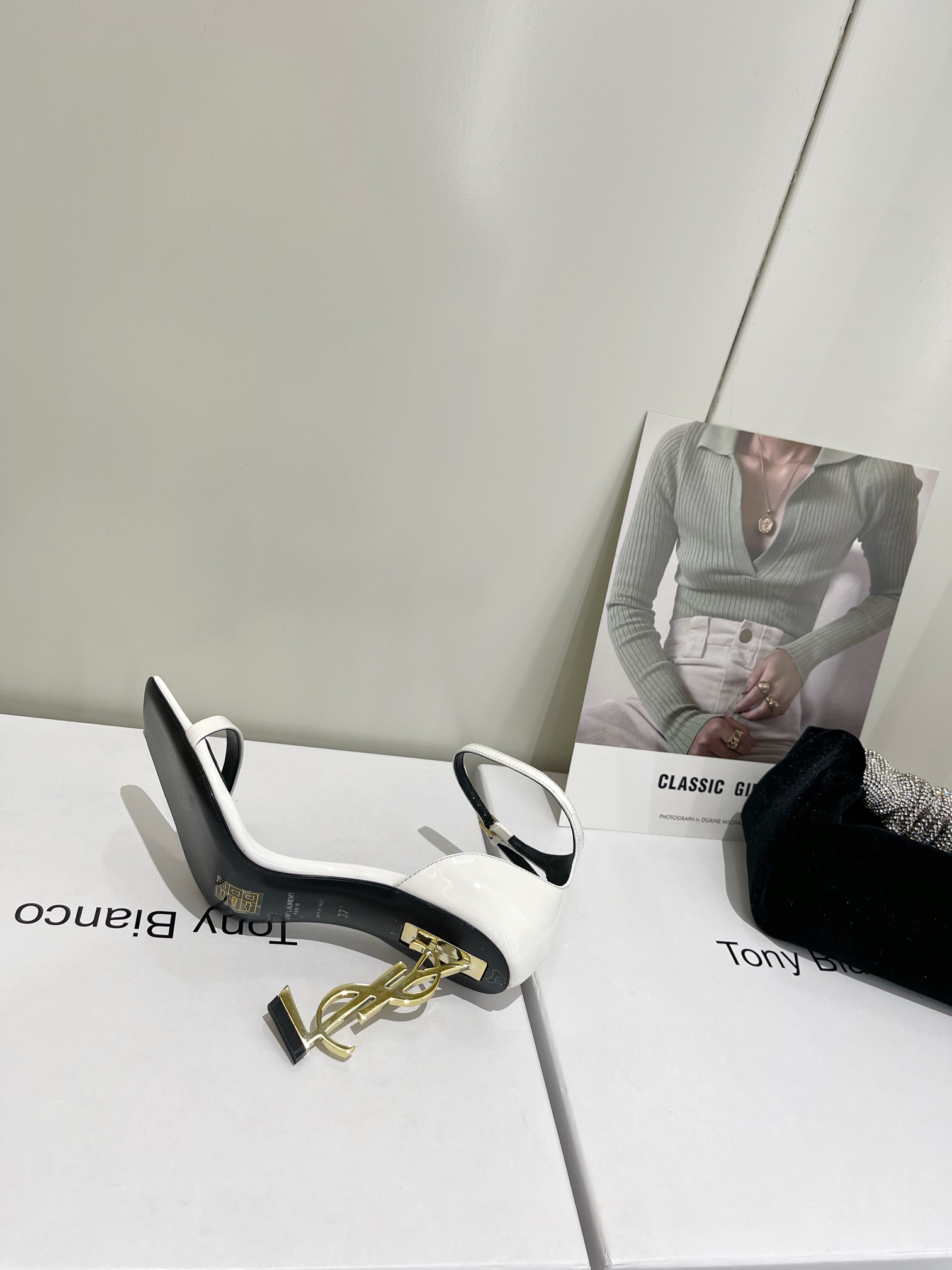 𝙎𝙖𝙞𝙣𝙩 𝙇𝙖𝙪𝙧𝙚𝙣𝙩 | 𝟐𝟎𝟐𝟐/𝐒𝐒 𝐧𝐞𝐰 YSL｜Saint Laurent silk diamond buckle high heels Imported silk