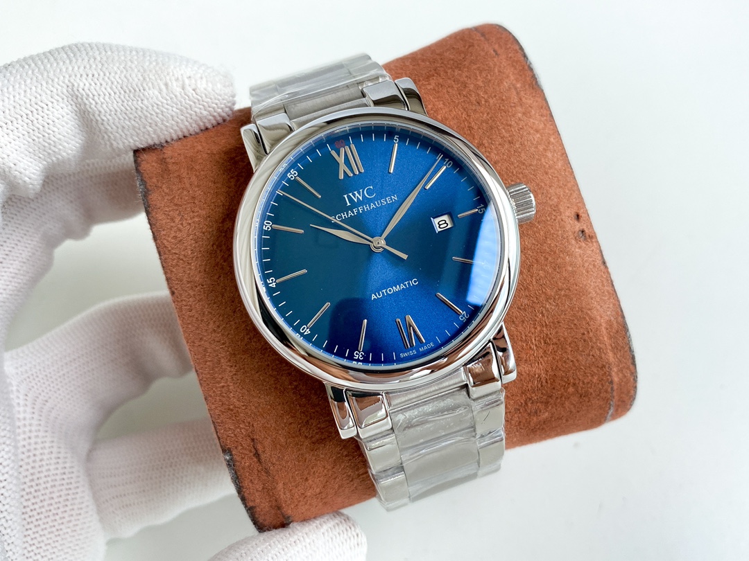 IWC- Fine men's watches Fully automatic mechanical movement, top 316 steel case and strap