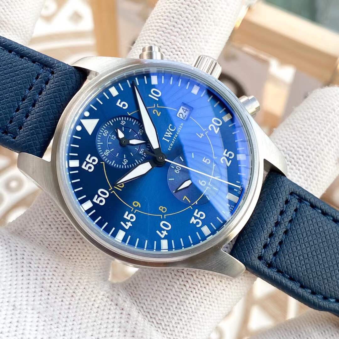 IWC- Vanguard - Men's Watch Mechanical Automatic Movement Mineralized Glass 316L Stainless Steel Case