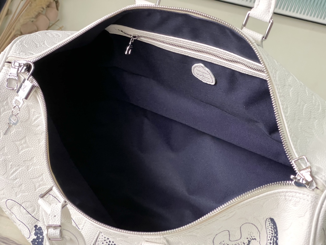 𝐋𝐎𝐔𝐈𝐒 𝐕𝐔𝐈𝐓𝐓𝐎𝐍    M21678