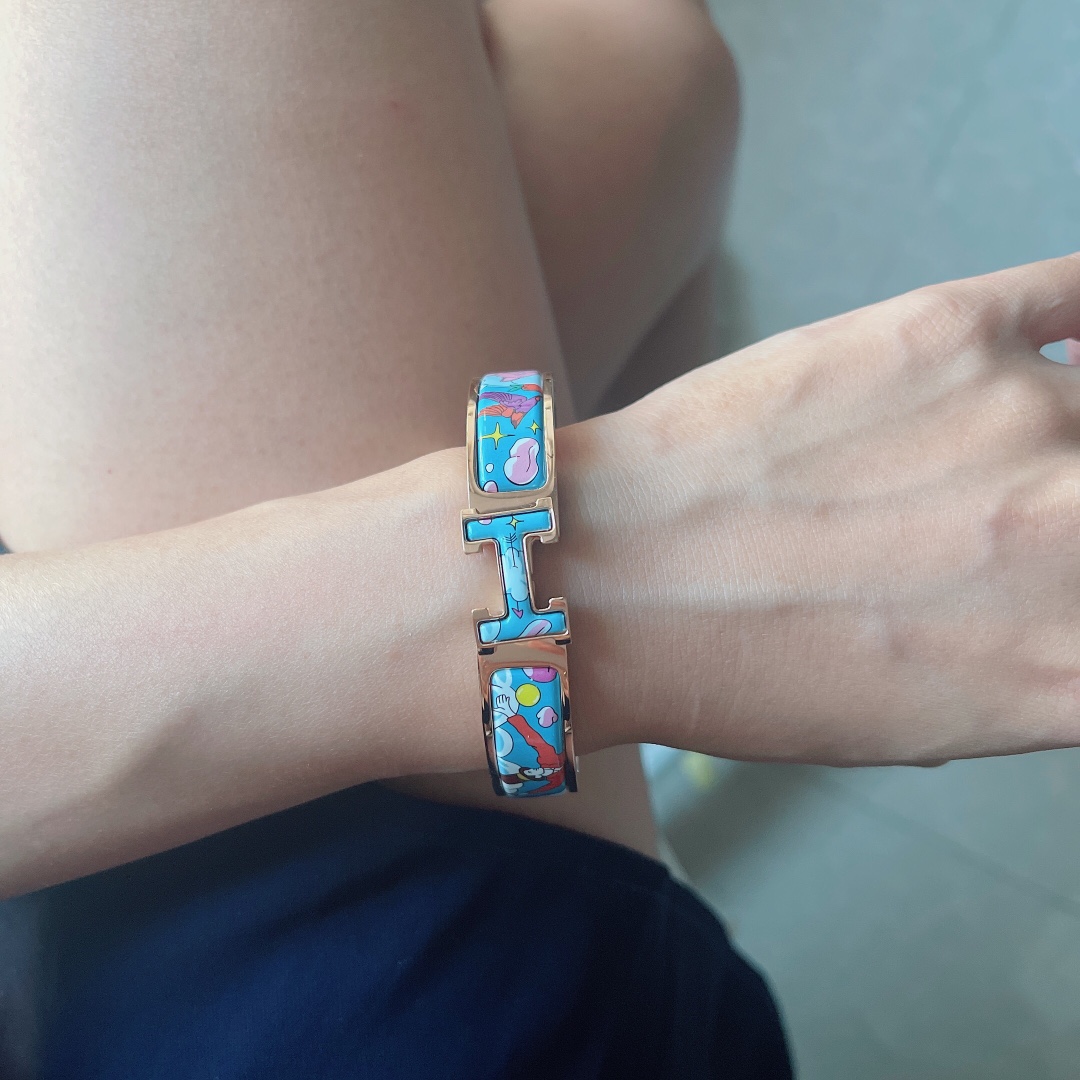 Hermes bracelet
