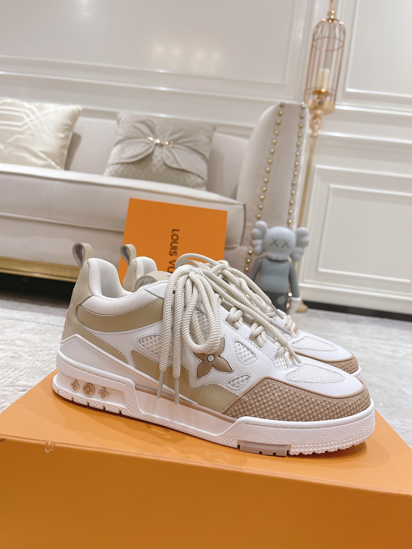 Louis Vuitton couple models DIY buckle sneakers sneakers
