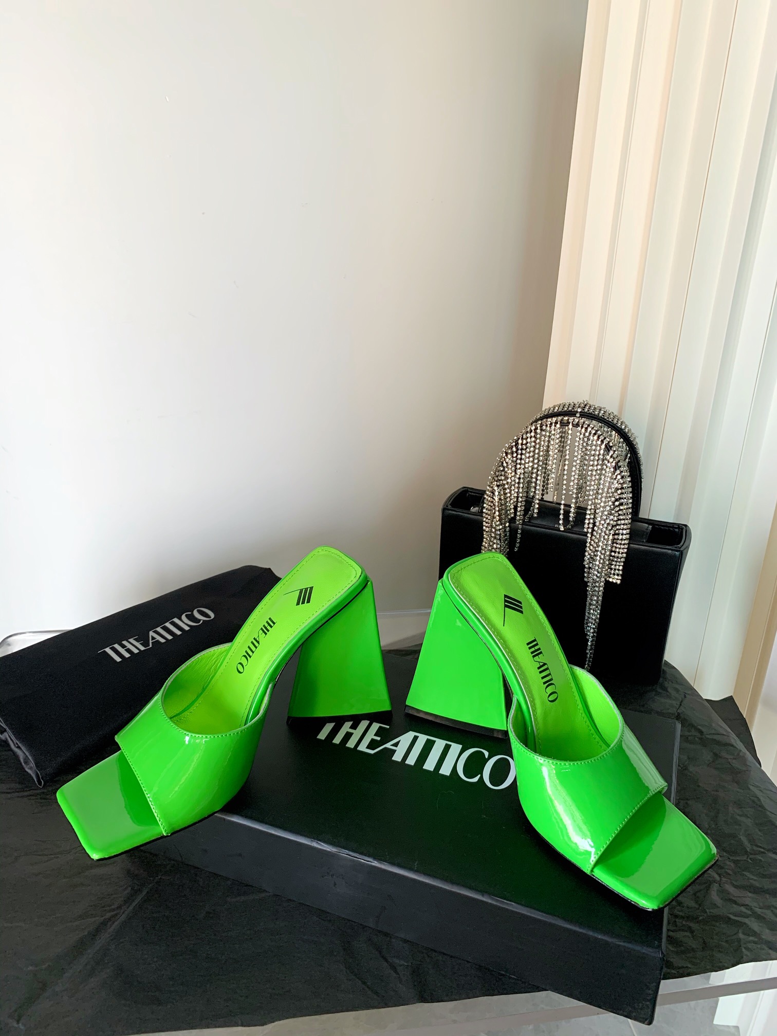 THE ATTICO | 𝟐𝟎𝟐𝟏/𝐒𝐒 𝐧𝐞𝐰 The attico triangle heel sandals lined with sheepskin leather genuine leather outsole