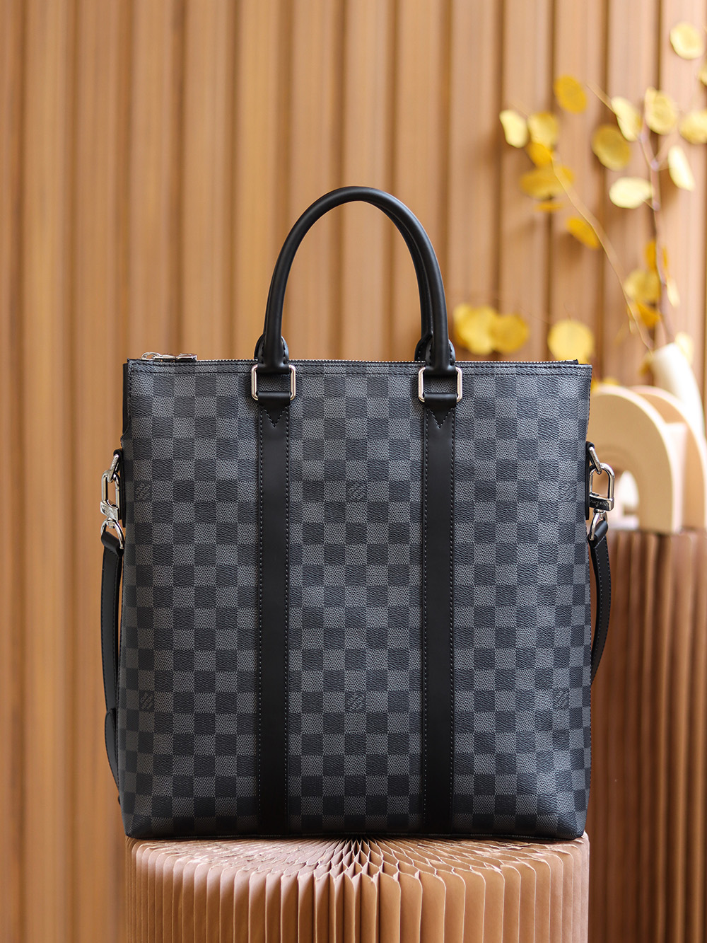 Louis Vuitton 𝘼𝙣𝙩𝙤𝙣 𝙏𝙤𝙩𝙚 Briefcase M40000