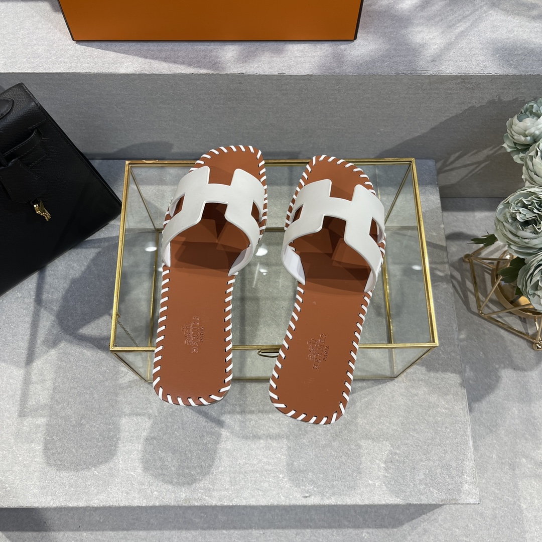 Hermes new woven slippers
