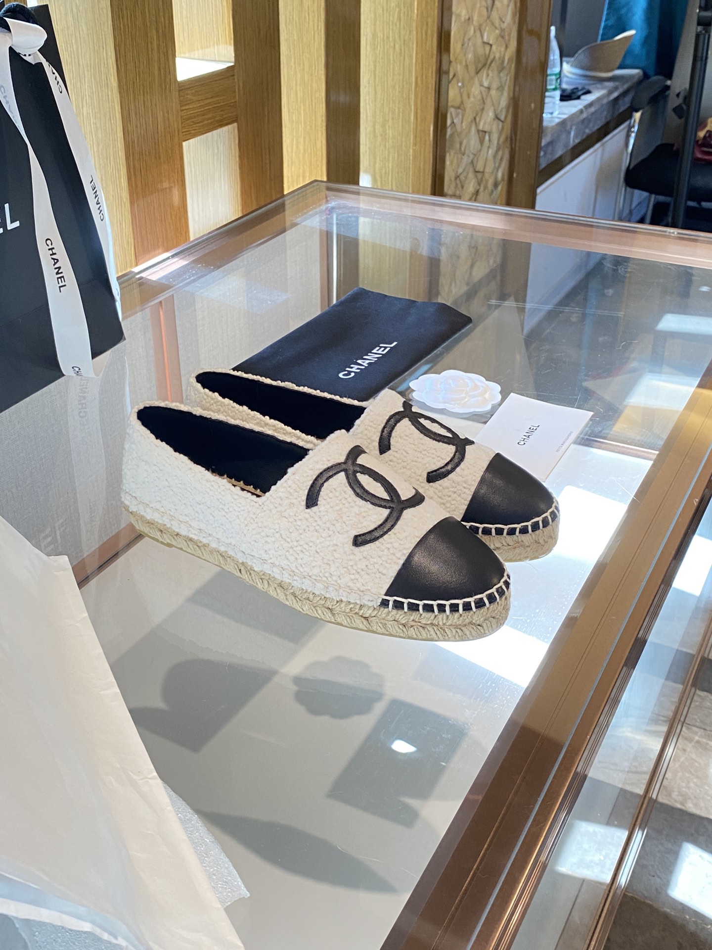 CHANEL fisherman shoes Chanel classic version of the original injection of rubber translucent rubber original color hemp sole