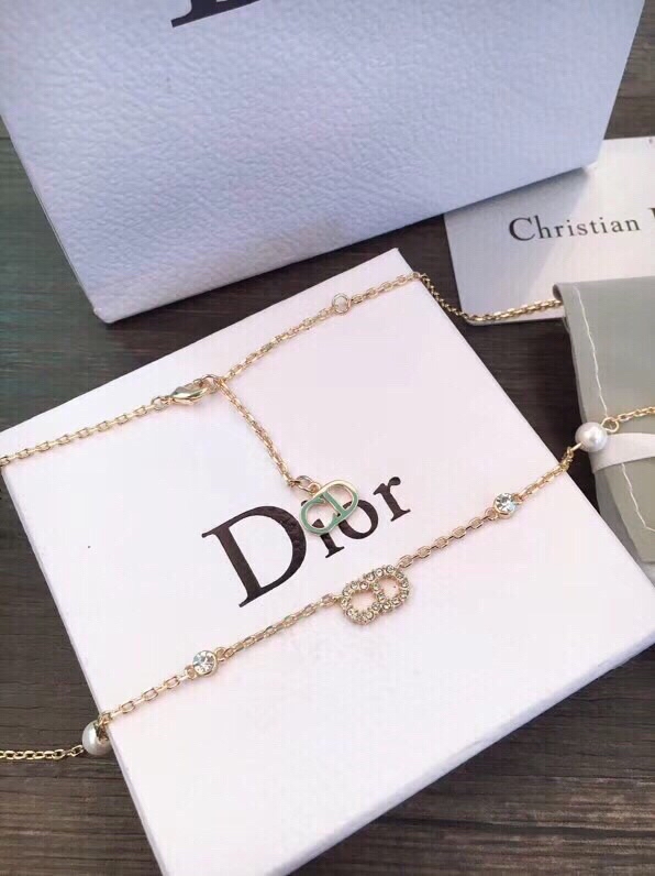 Dior necklace