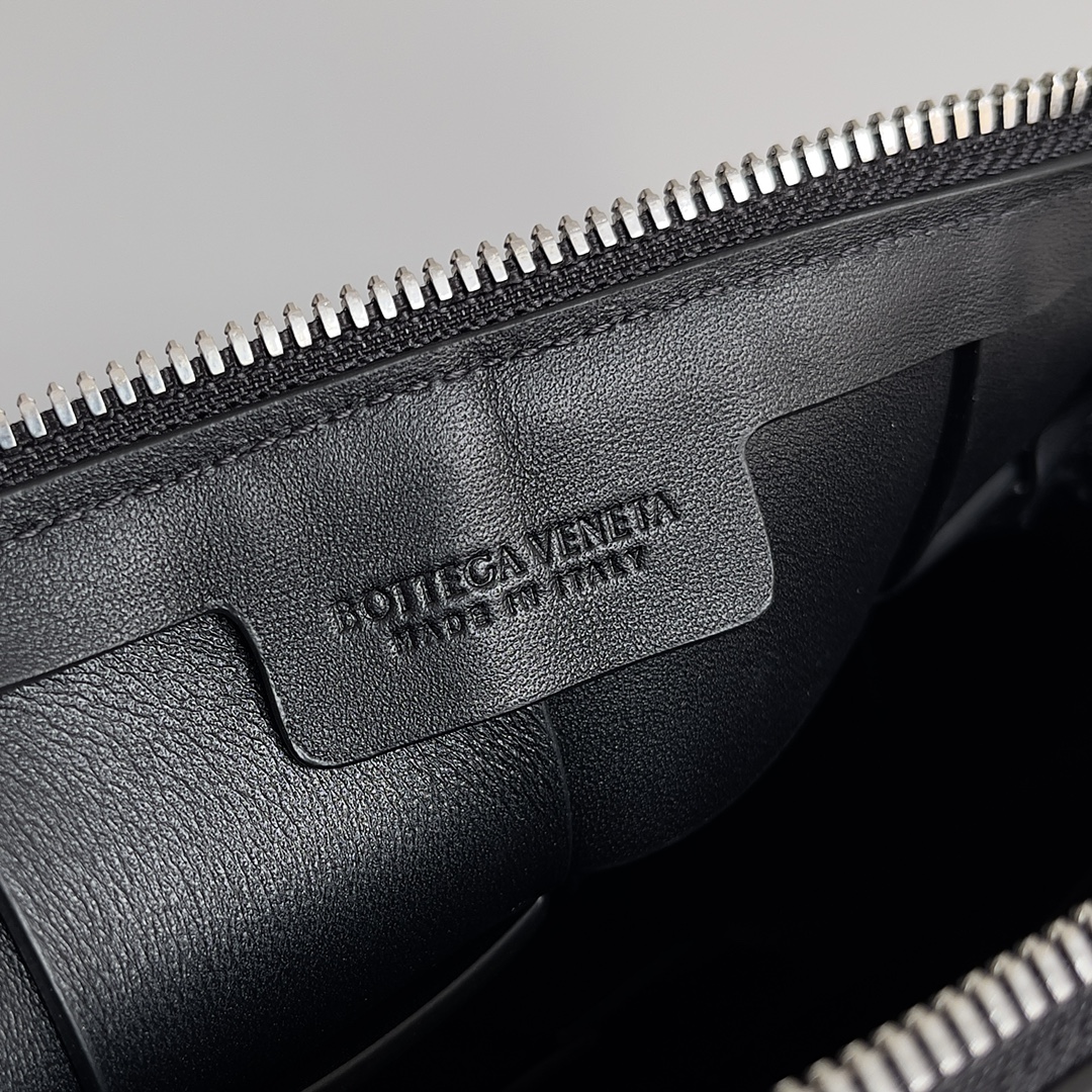 Bottega Veneta BV Men's Camera Bag Black #730027