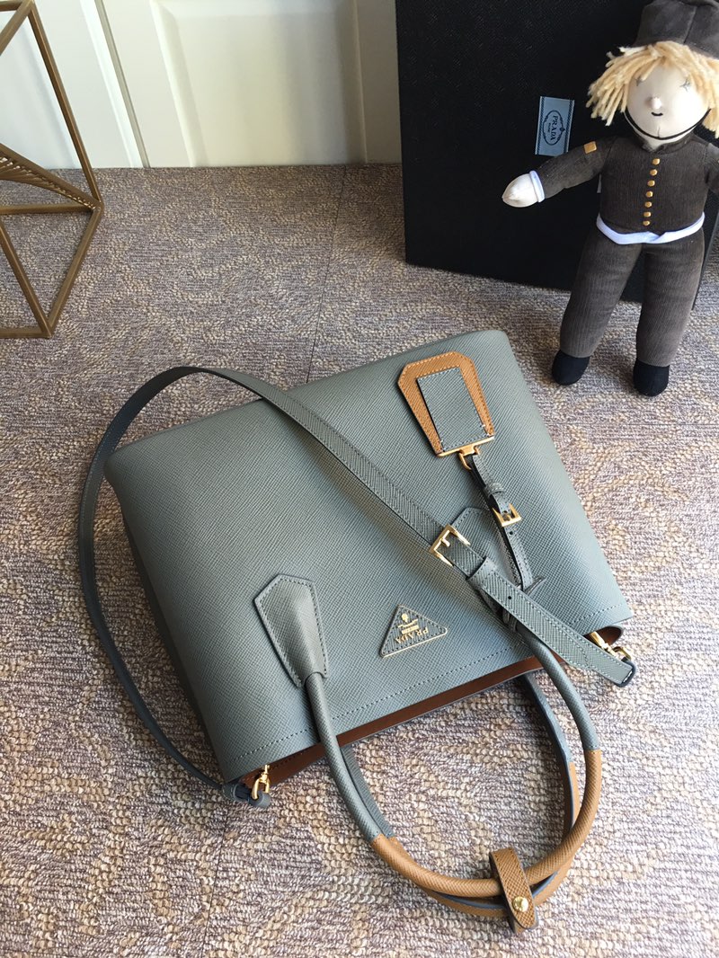 𝐏𝐑𝐀𝐃𝐀 Classic 1BG775