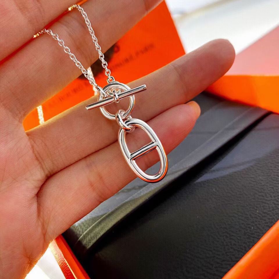 Hermes necklace
