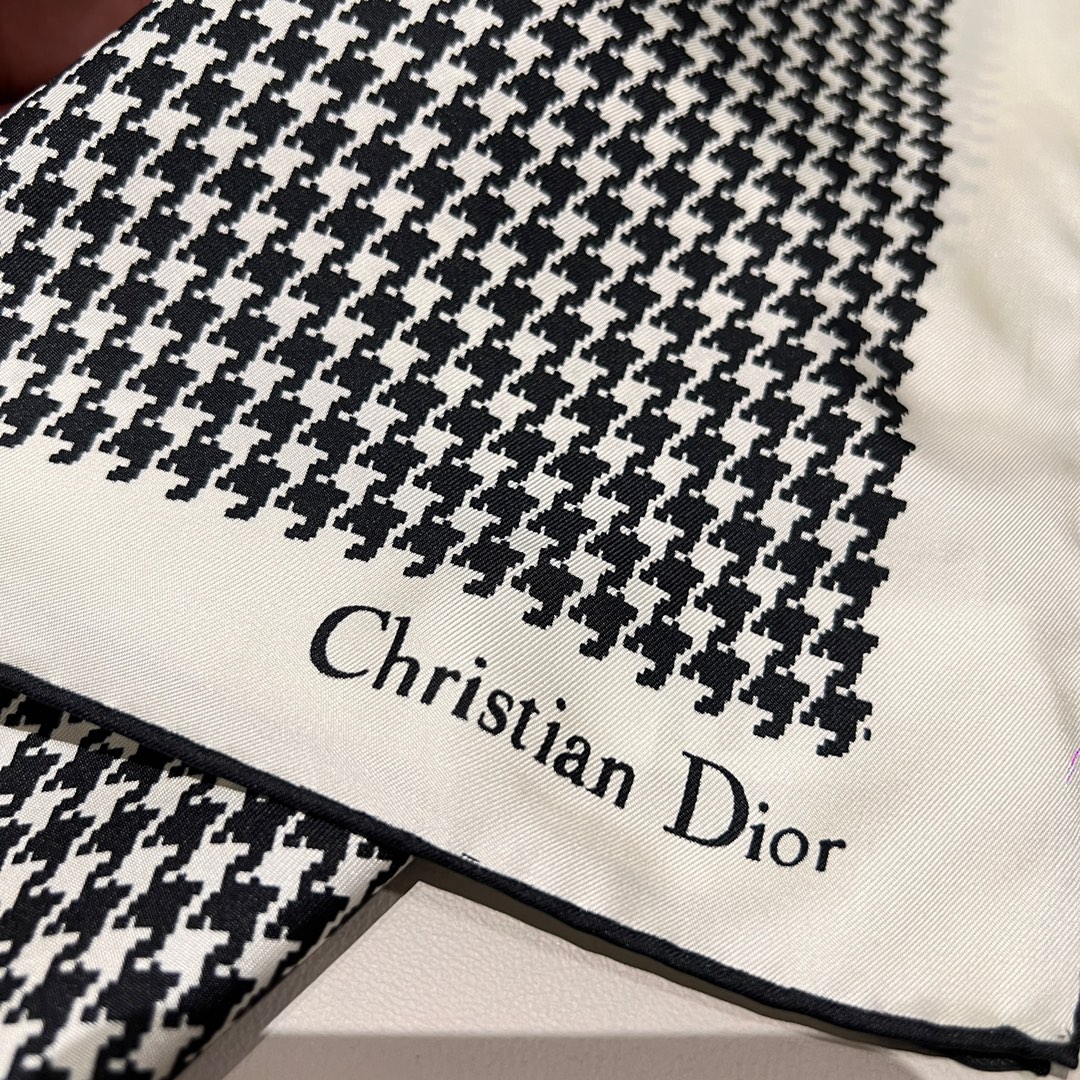 𝐃𝐢𝐨𝐫 ·《千鸟格方巾》黑色100%桑蚕丝