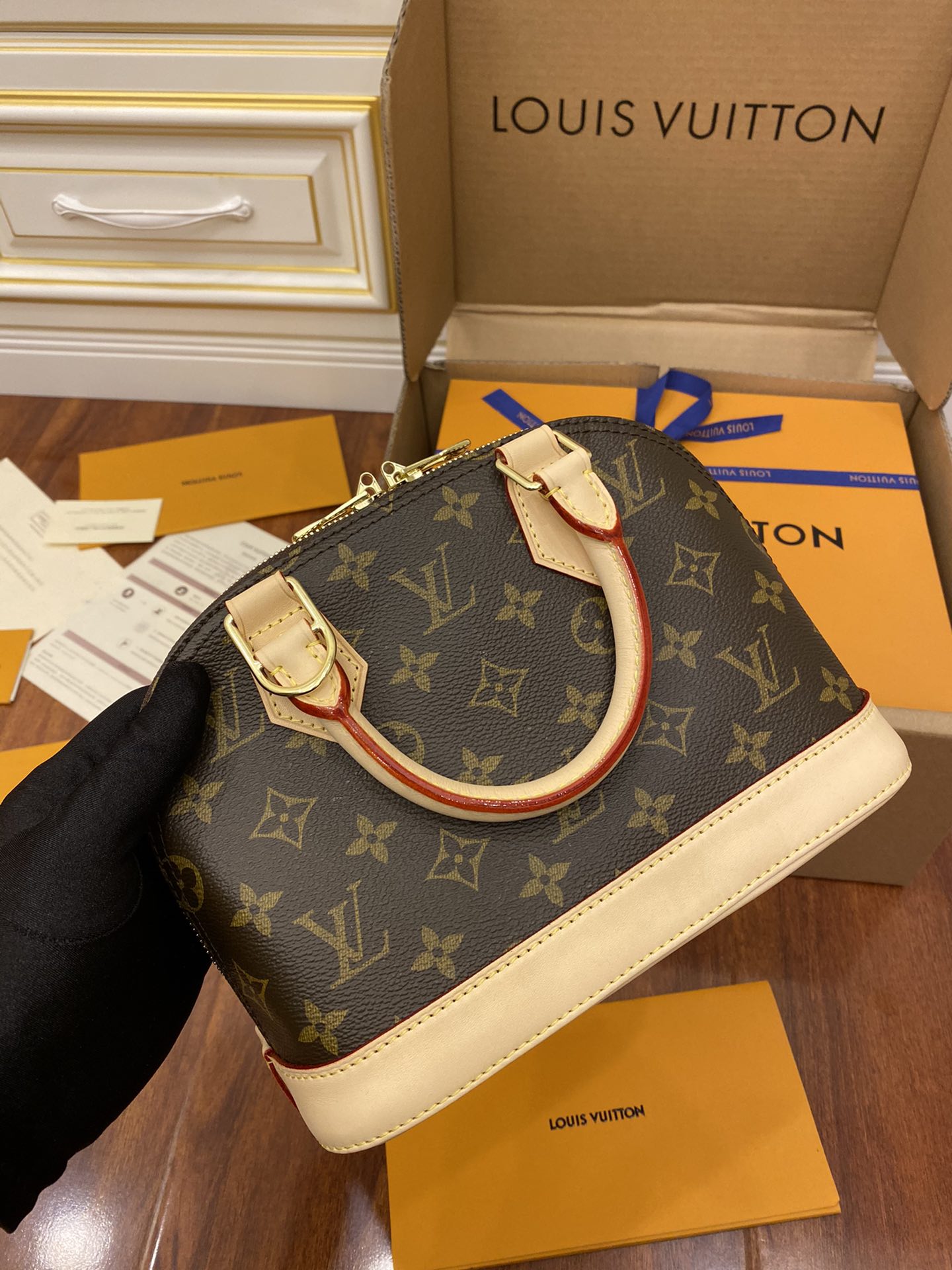 Louis Vuitton M53152