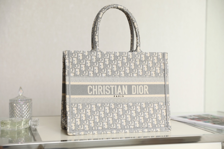 DIOR TOTE old flower pattern