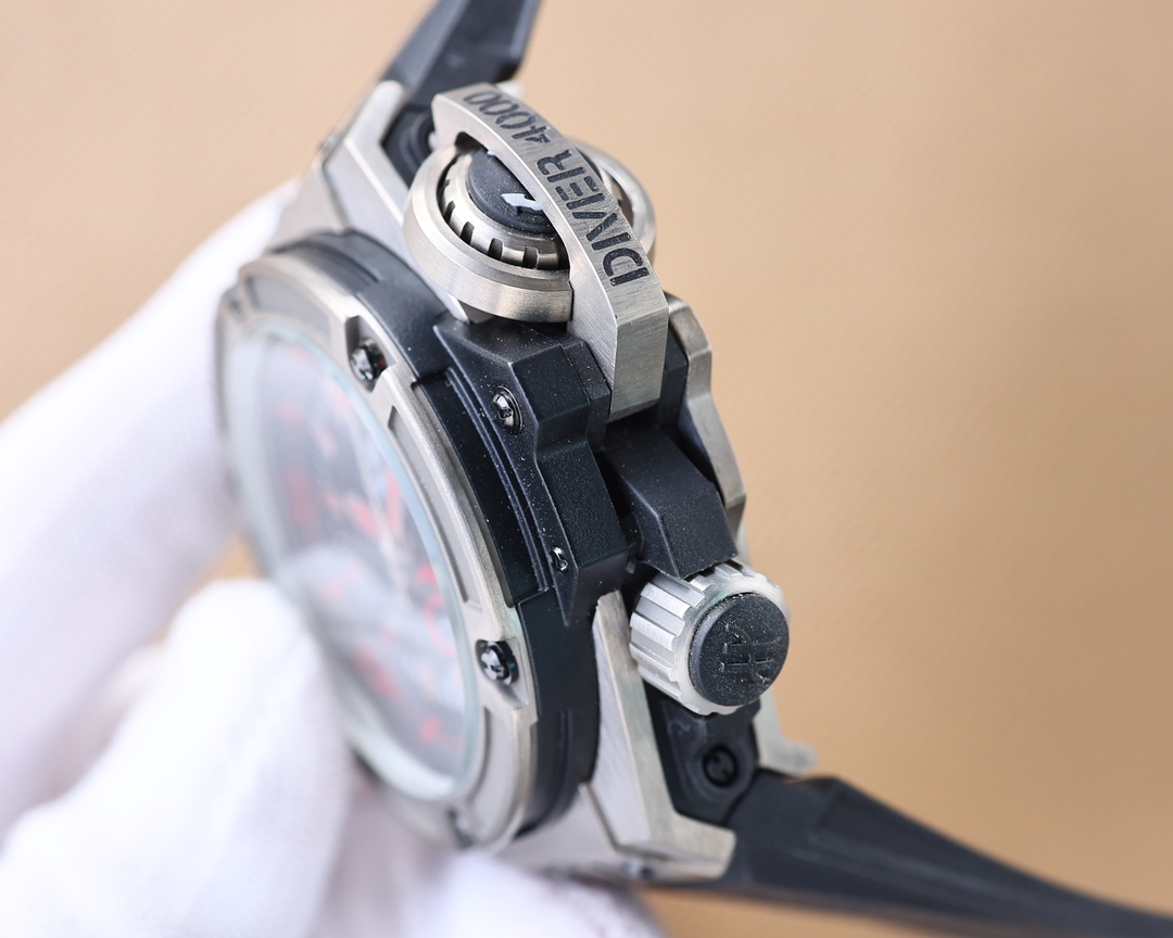 Hublot. King Power Diver 731.NX.1190.RX 【Titanium Case】