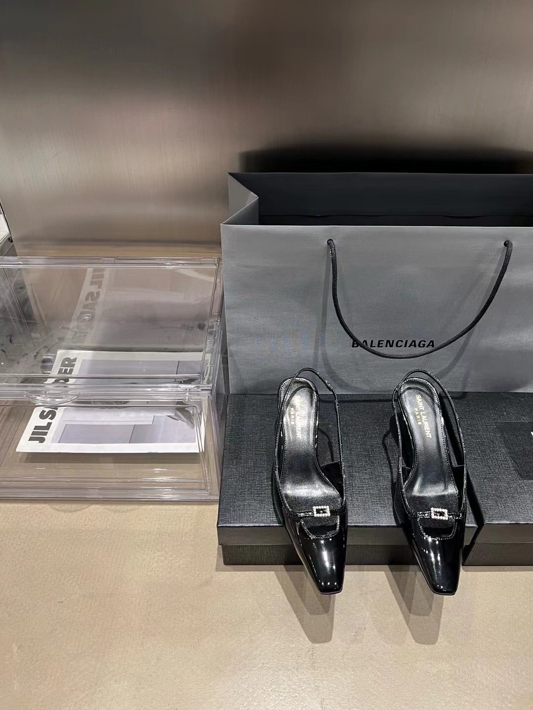 𝙎𝙖𝙞𝙣𝙩 𝙇𝙖𝙪𝙧𝙚𝙣𝙩 | 𝟐𝟎𝟐𝟐/𝐒𝐒 𝐧𝐞𝐰 YSL｜New Muller Sandals Crystal Sheepskin