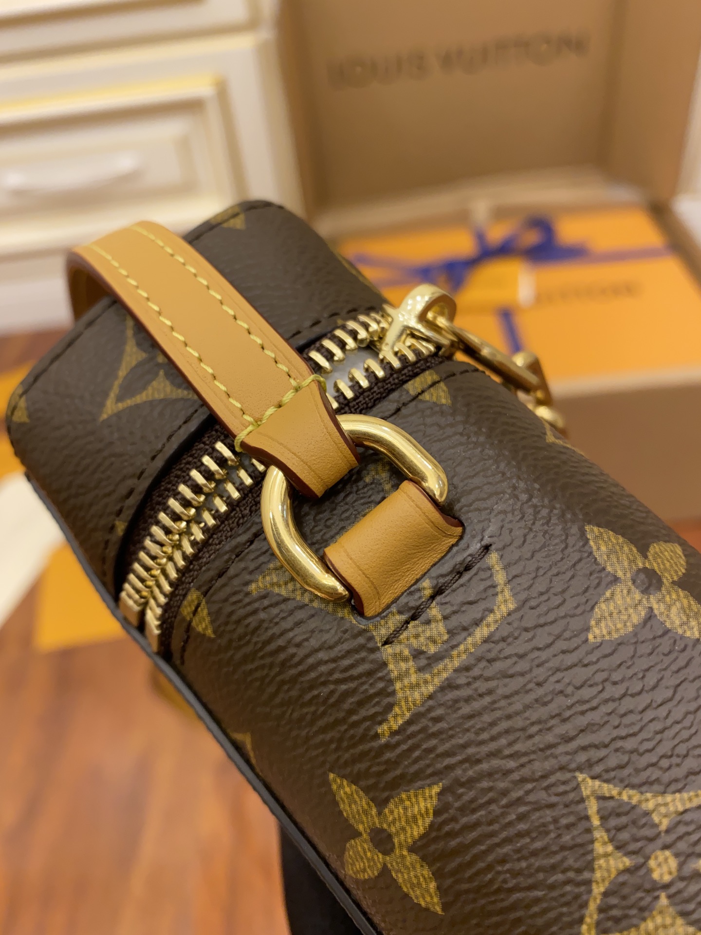Louis Vuitton M44914