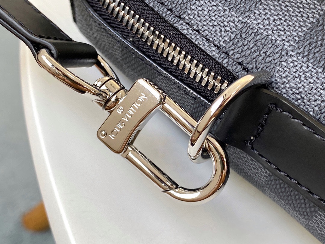 𝐋𝐎𝐔𝐈𝐒 𝐕𝐔𝐈𝐓𝐓𝐎𝐍  N48260 Porte-Documents Jour