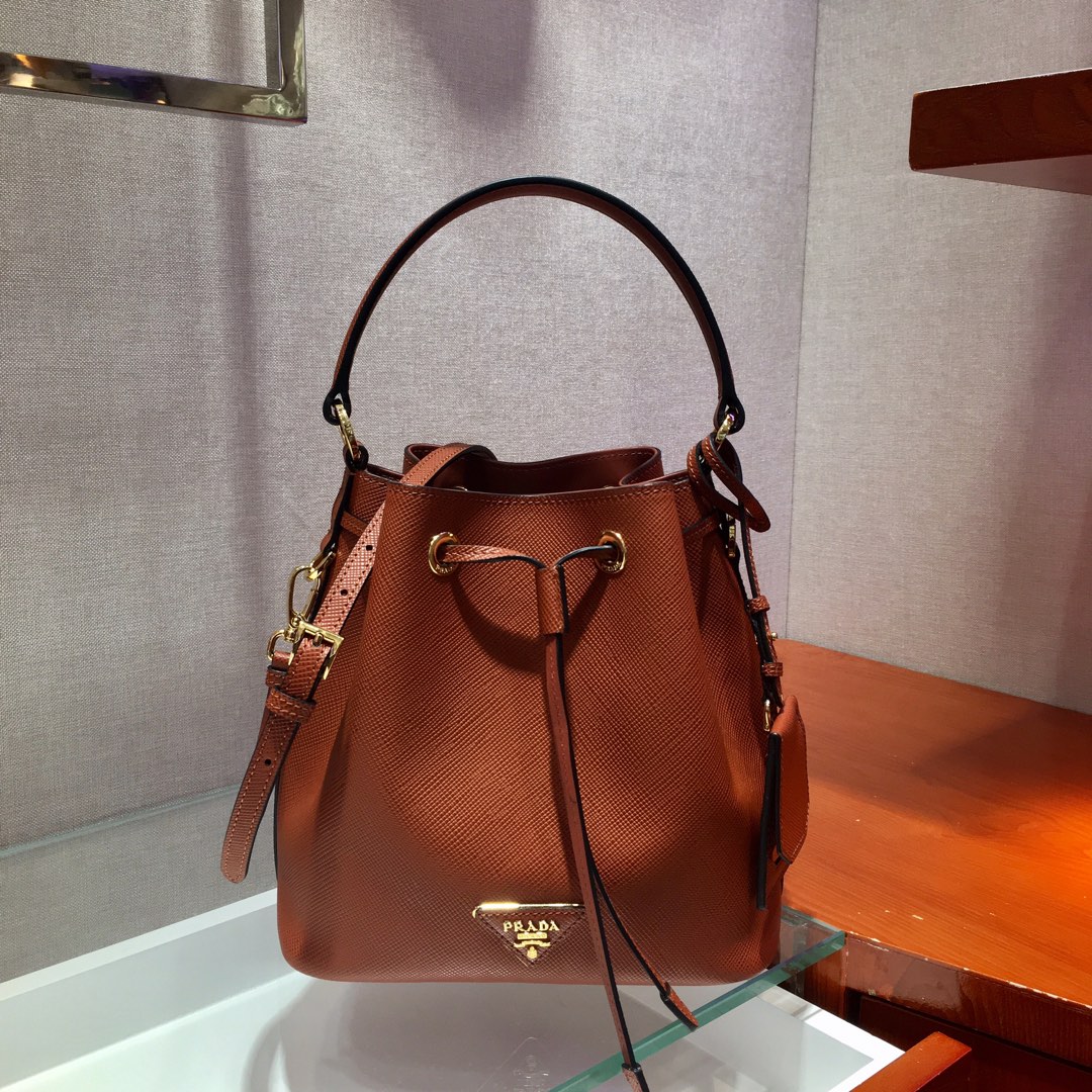 𝐏𝐑𝐀𝐃𝐀 New 1BZ032 Bucket Bag
